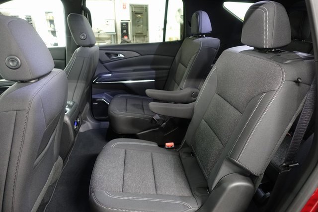 Used 2025 Chevrolet Traverse LT w/ Enhanced Driving Package image 20