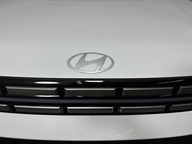 Used 2024 Hyundai Santa Fe SE image 9