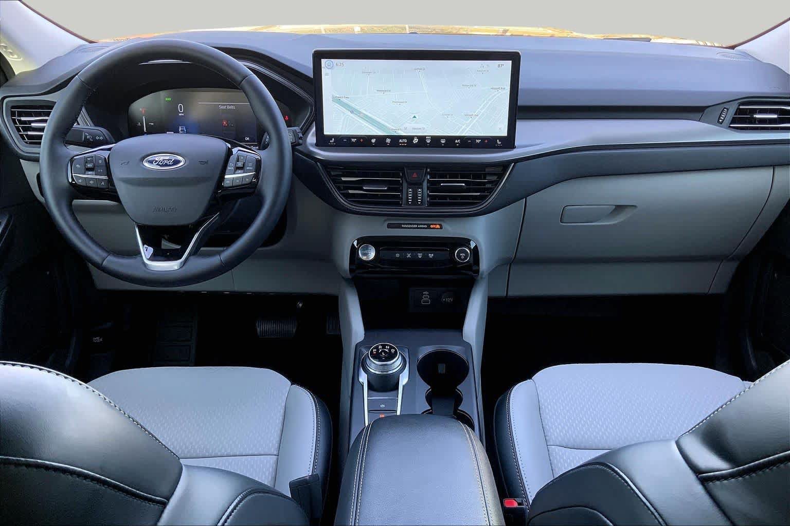 Used 2025 Ford Escape SE FWD image 32