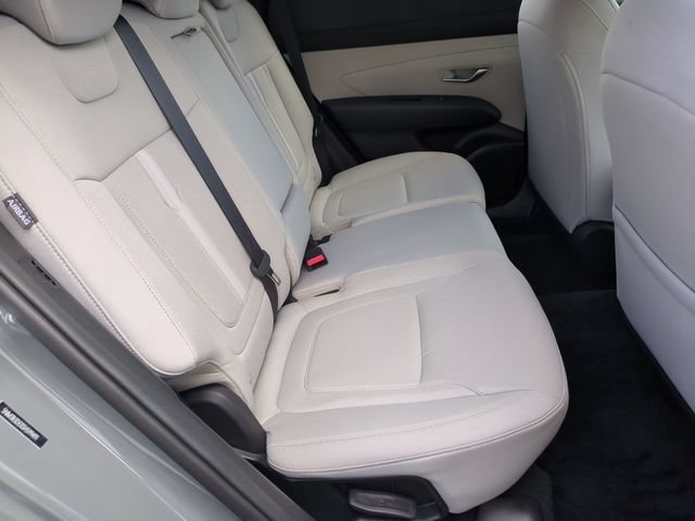 Certified 2025 Hyundai Tucson SEL FWD image 17
