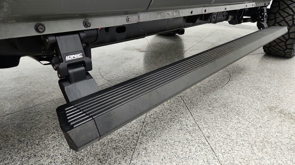 Used 2022 Jeep Gladiator Rubicon w/ LED Lighting Group image 16