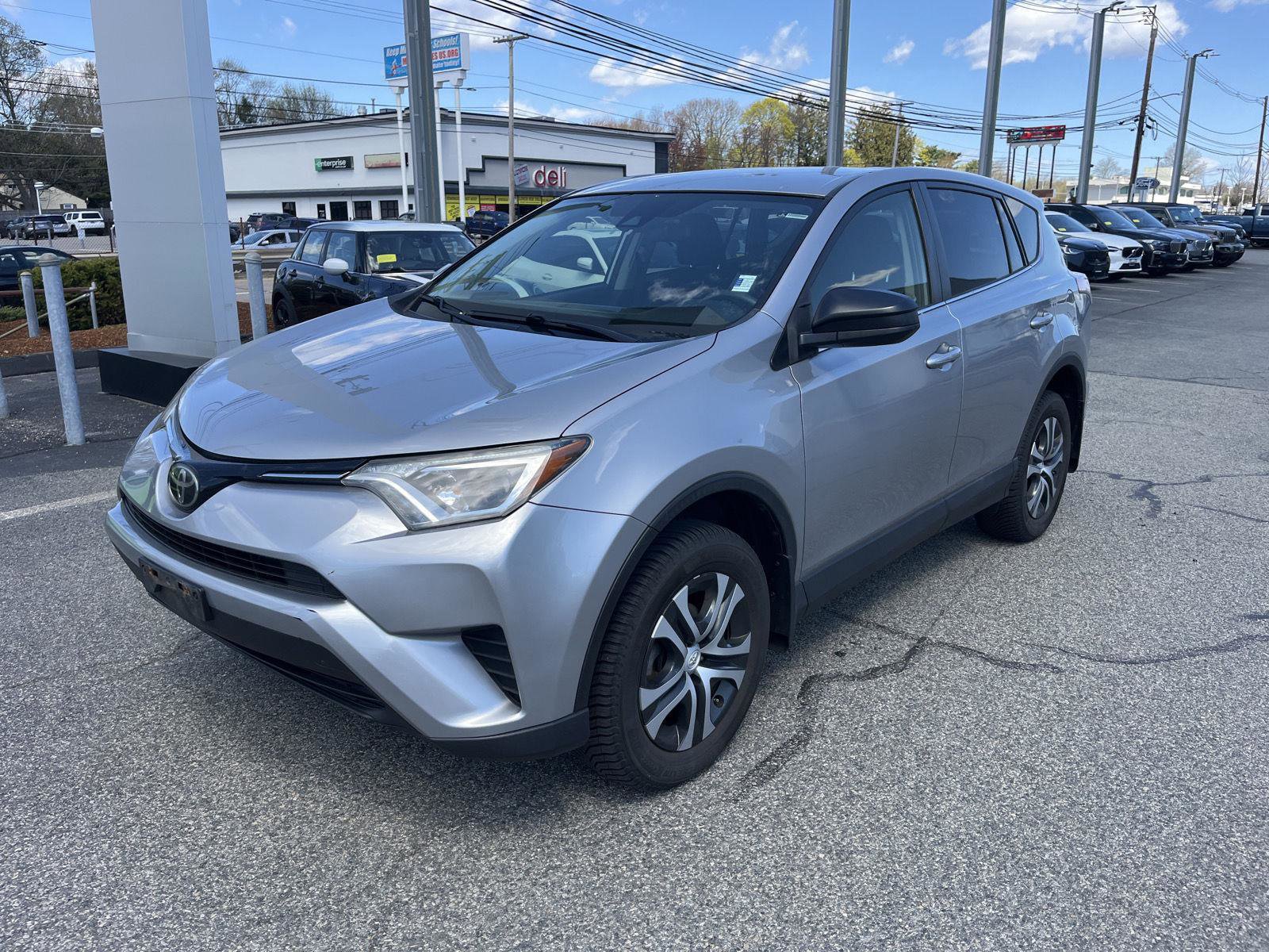 Used 2018 Toyota RAV4 LE w/ All Weather Liner Package AWD/4WD image 7
