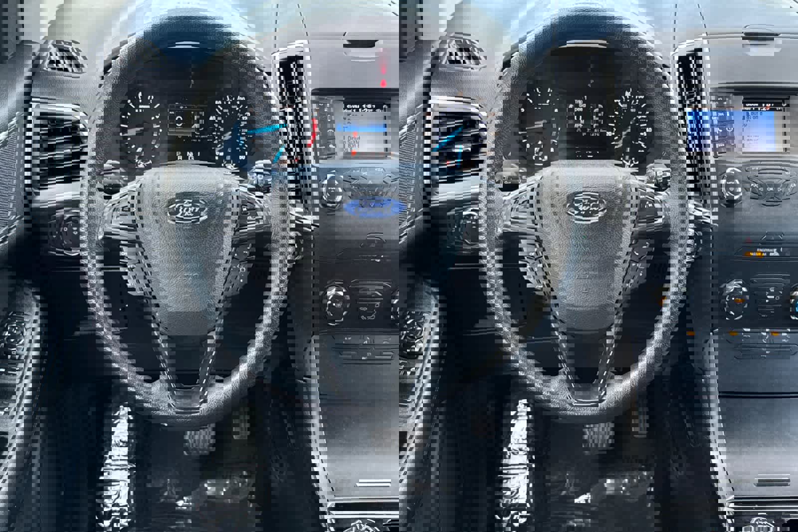 Used 2019 Ford Edge SE image 15