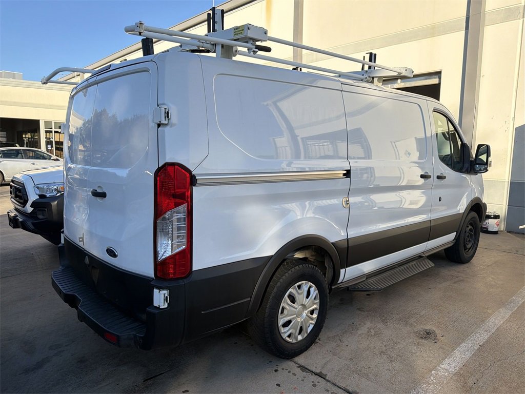 Used 2019 Ford Transit 250 130 Low Roof image 3