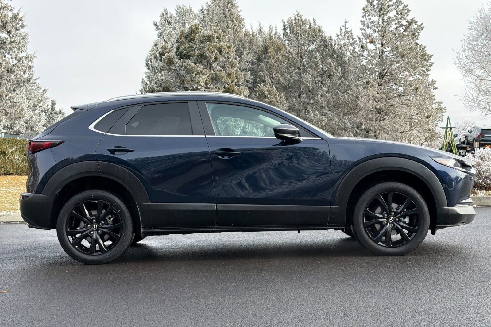 Used 2025 MAZDA CX-30 AWD 2.5 S w/ Select Sport Pkg image 3
