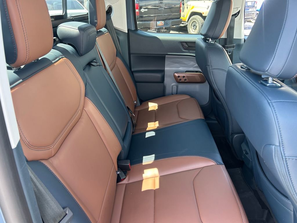 Used 2024 Ford Maverick Lariat w/ FX4 Off-Road Package AWD/4WD image 33