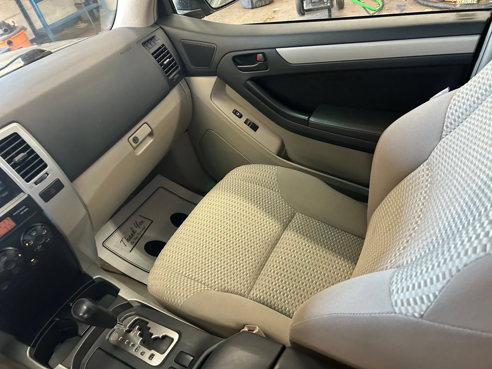 Used 2008 Toyota 4Runner SR5 AWD/4WD image 28