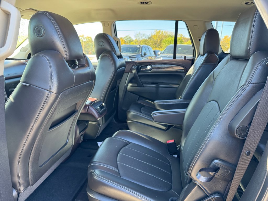 Used 2017 Buick Enclave Premium AWD/4WD image 34