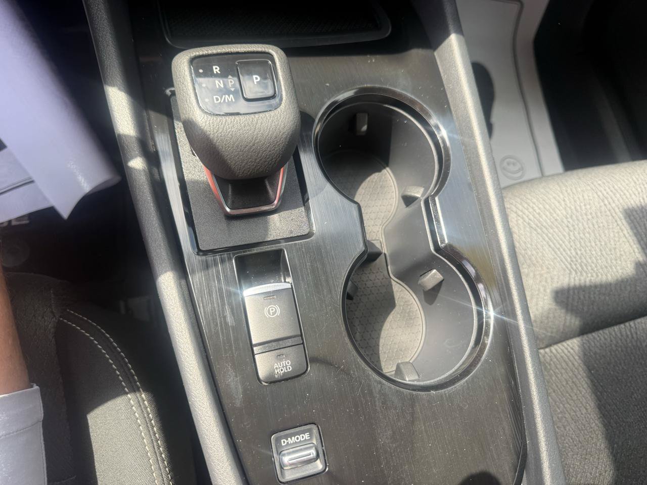 Used 2025 Nissan Rogue SV FWD image 19