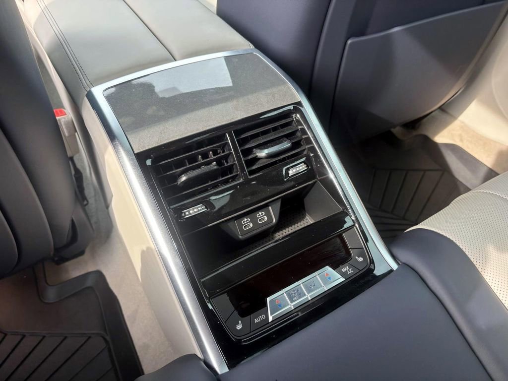 Used 2022 BMW M850i Gran Coupe xDrive image 32