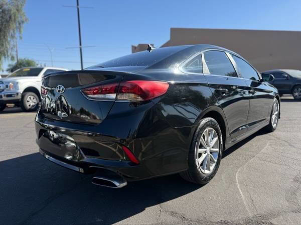 Used 2018 Hyundai Sonata SE FWD image 3