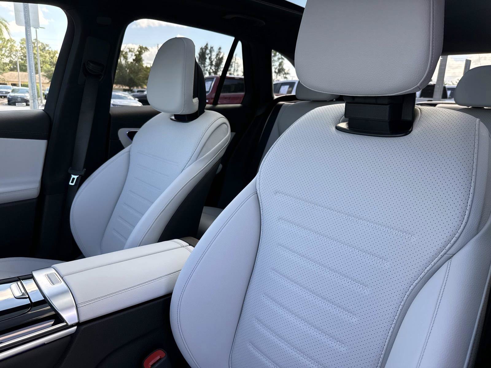 New 2027 Mercedes-Benz GLC 300 image 22