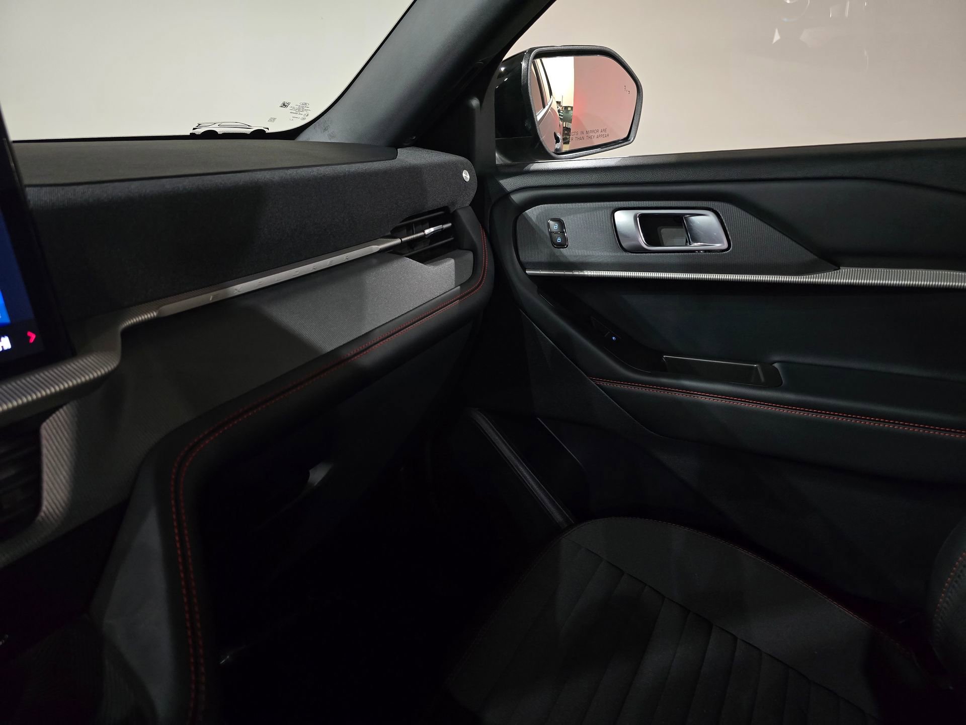 New 2026 Ford Explorer ST-Line w/ ST-Line Street Pack image 33