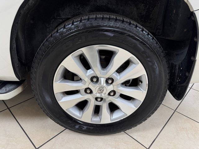 Used 2016 Toyota Sequoia Platinum image 26