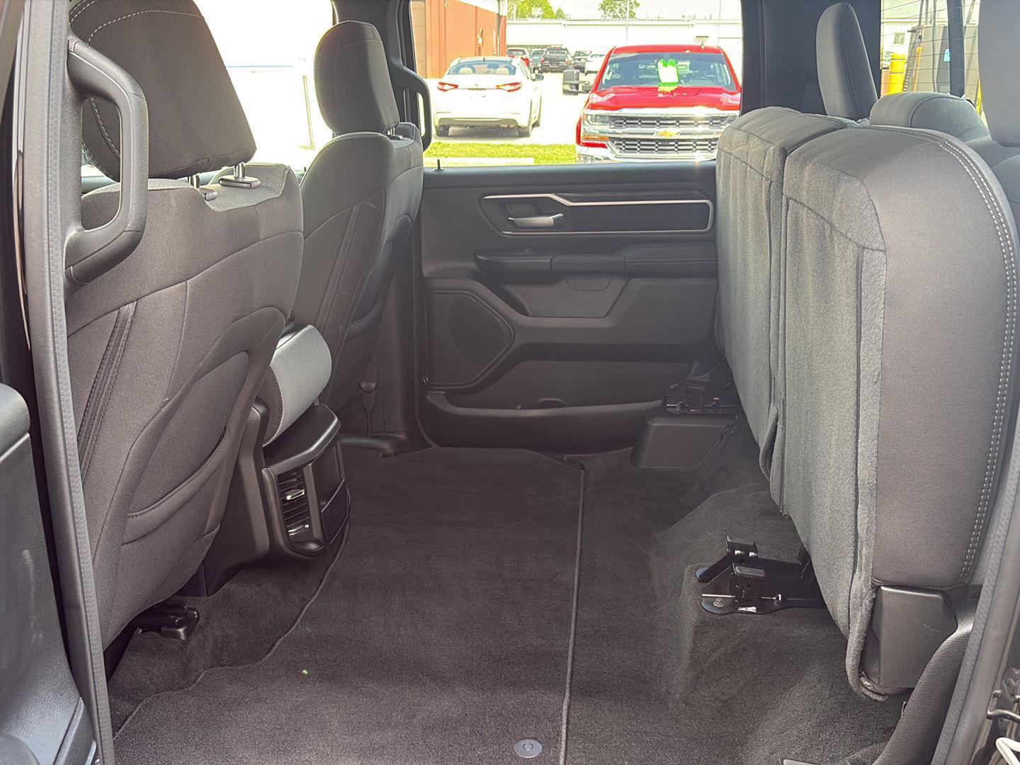 Used 2023 RAM 1500 Big Horn AWD/4WD image 32