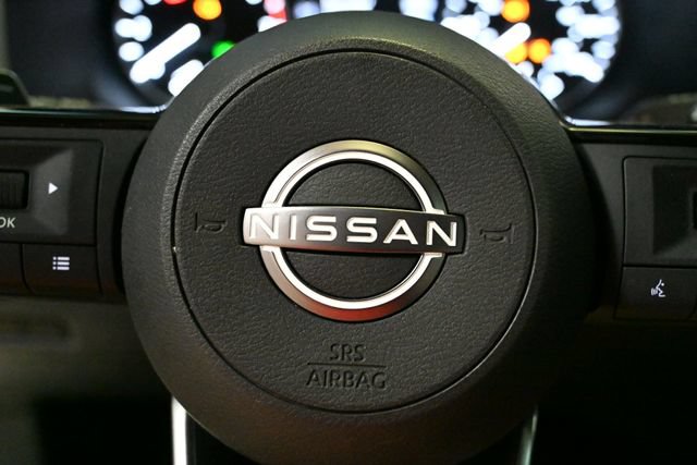 Used 2023 Nissan Rogue SV FWD image 35
