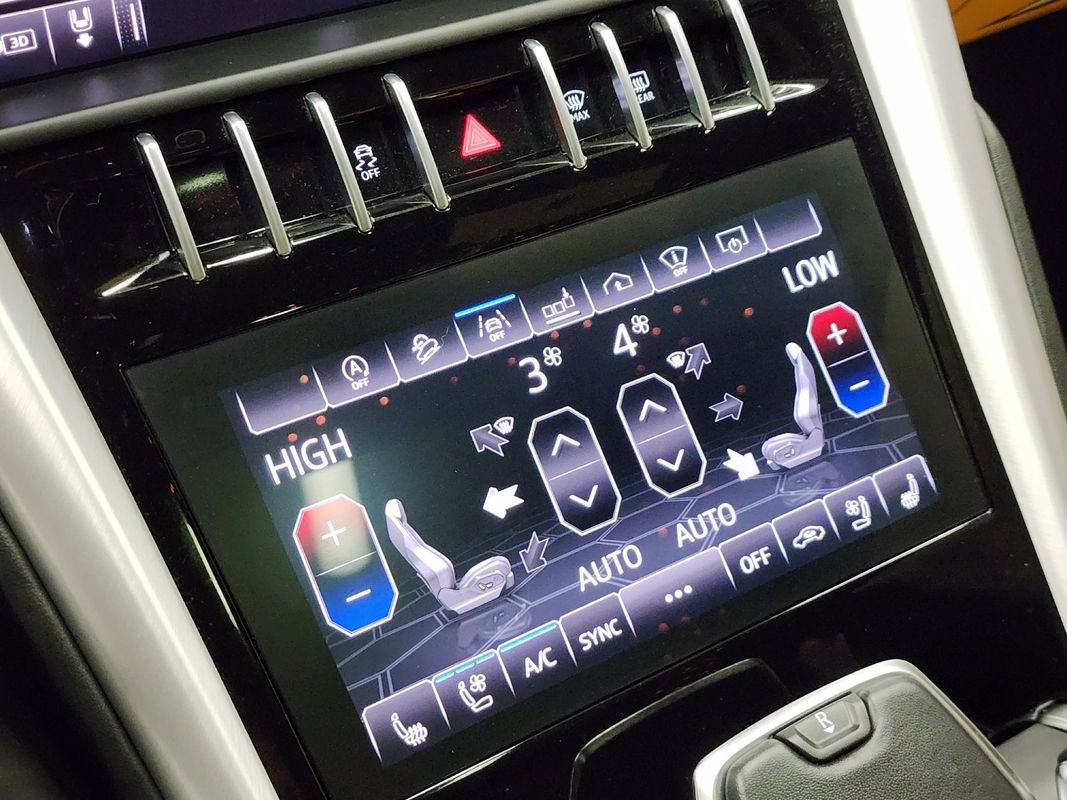 Used 2019 Lamborghini Urus image 32