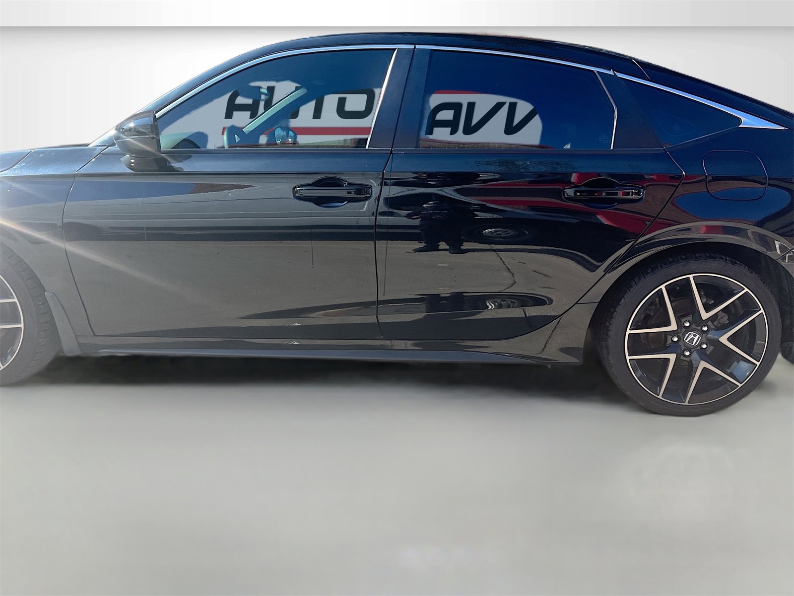 Used 2022 Honda Civic Sport Touring image 4