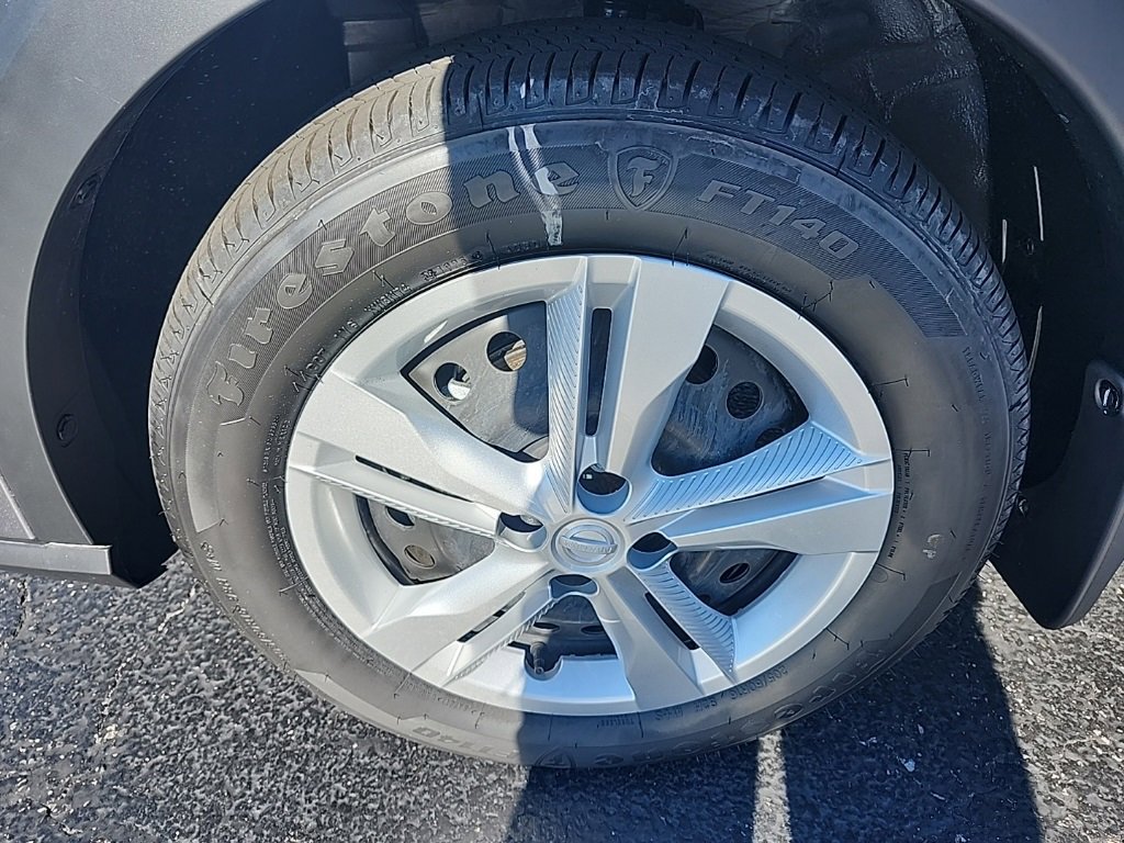 Used 2025 Nissan Kicks Play S image 9