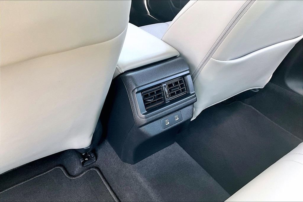 Certified 2023 Honda Accord Touring image 10