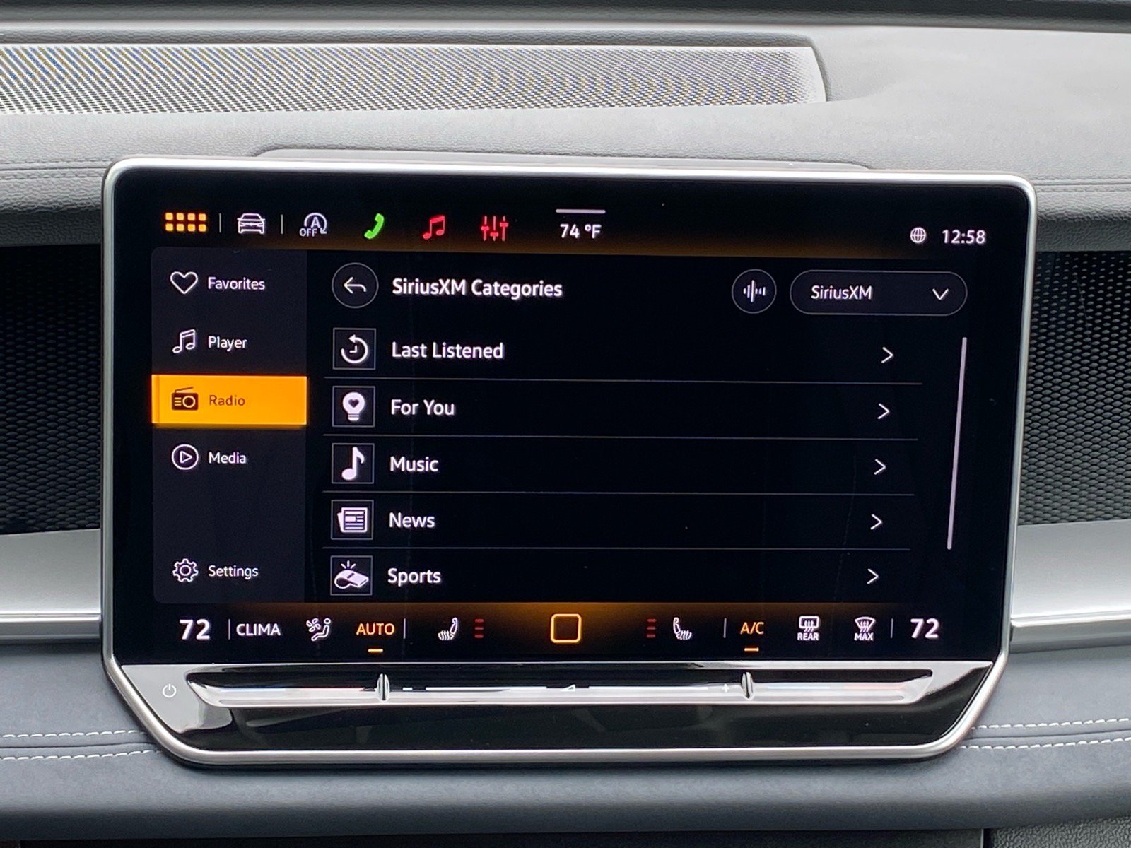 Certified 2026 Volkswagen Tiguan SE AWD/4WD image 9