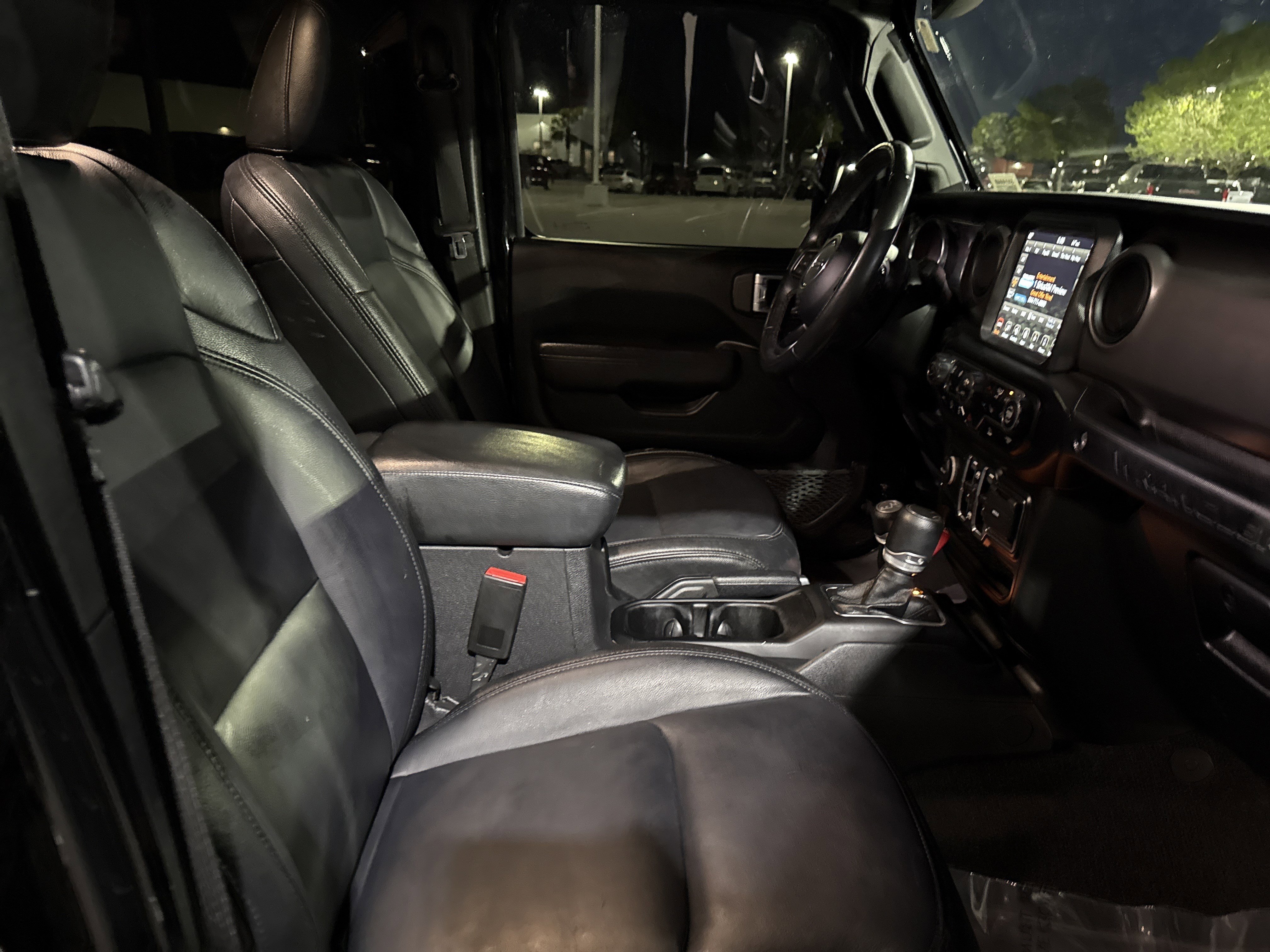 Used 2022 Jeep Wrangler Unlimited Sport w/ Sun And Sound Package image 9