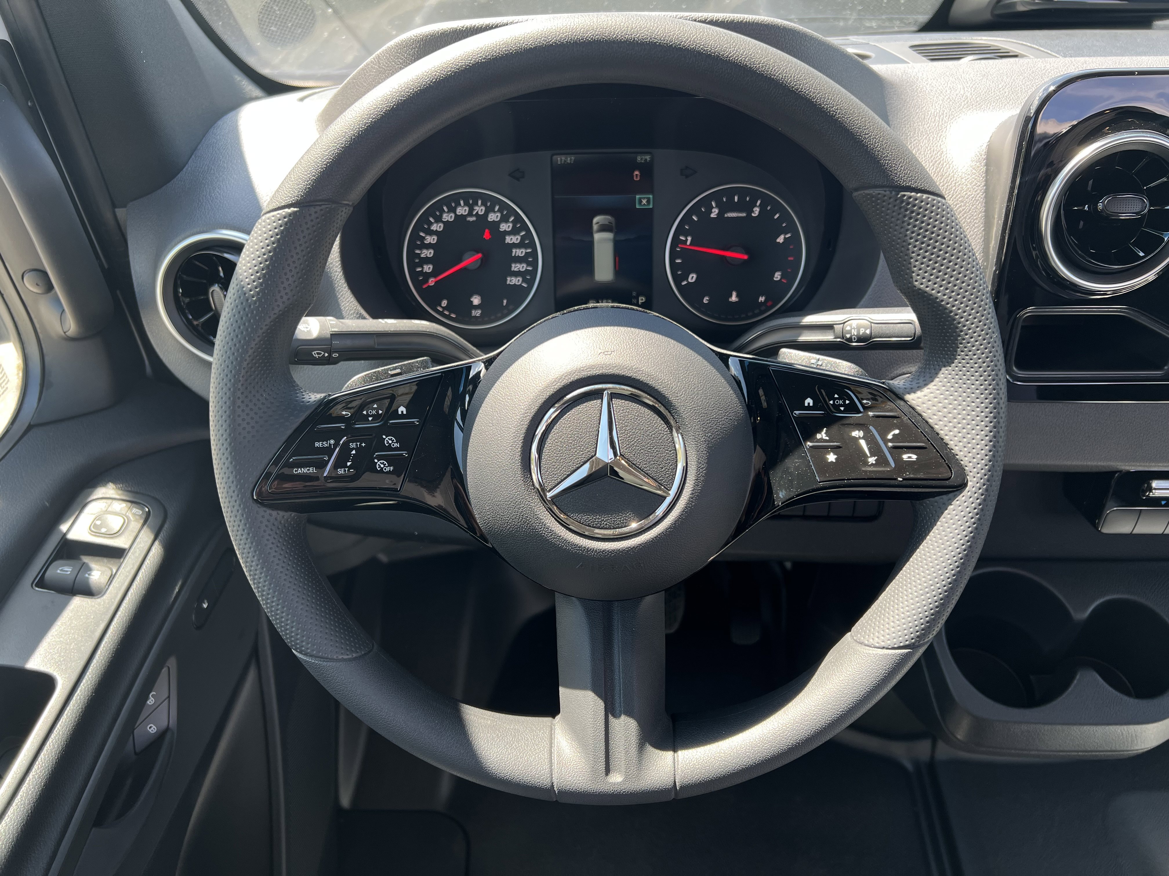 New 2025 Mercedes-Benz Sprinter 2500 image 21