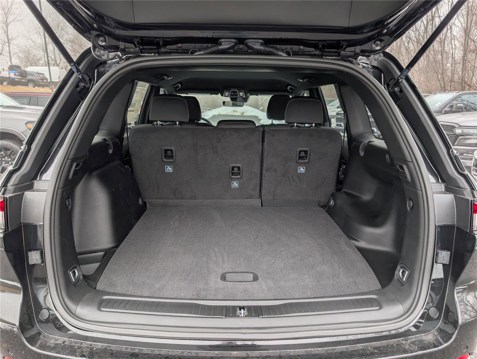 New 2026 Jeep Grand Cherokee Laredo image 8