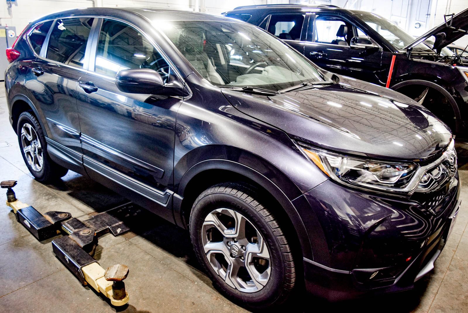 Used 2018 Honda CR-V EX-L image 4