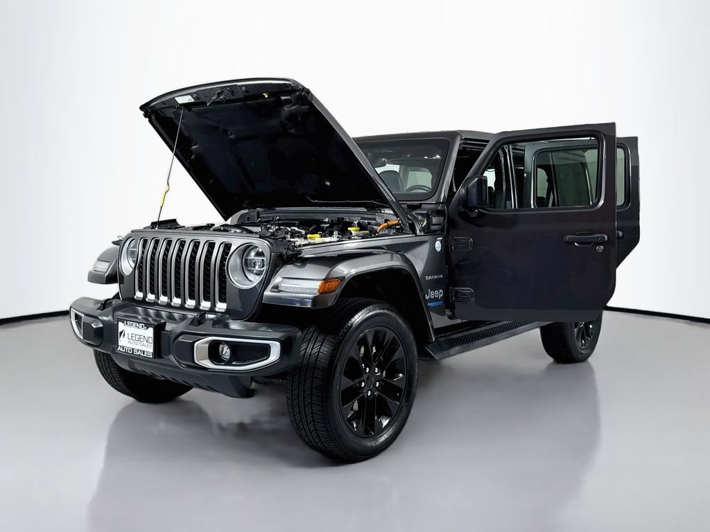 Used 2021 Jeep Wrangler Unlimited Sahara w/ Cold Weather Group AWD/4WD image 21