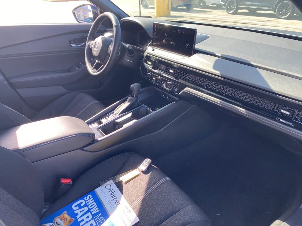 Used 2025 Honda Accord Sport image 10