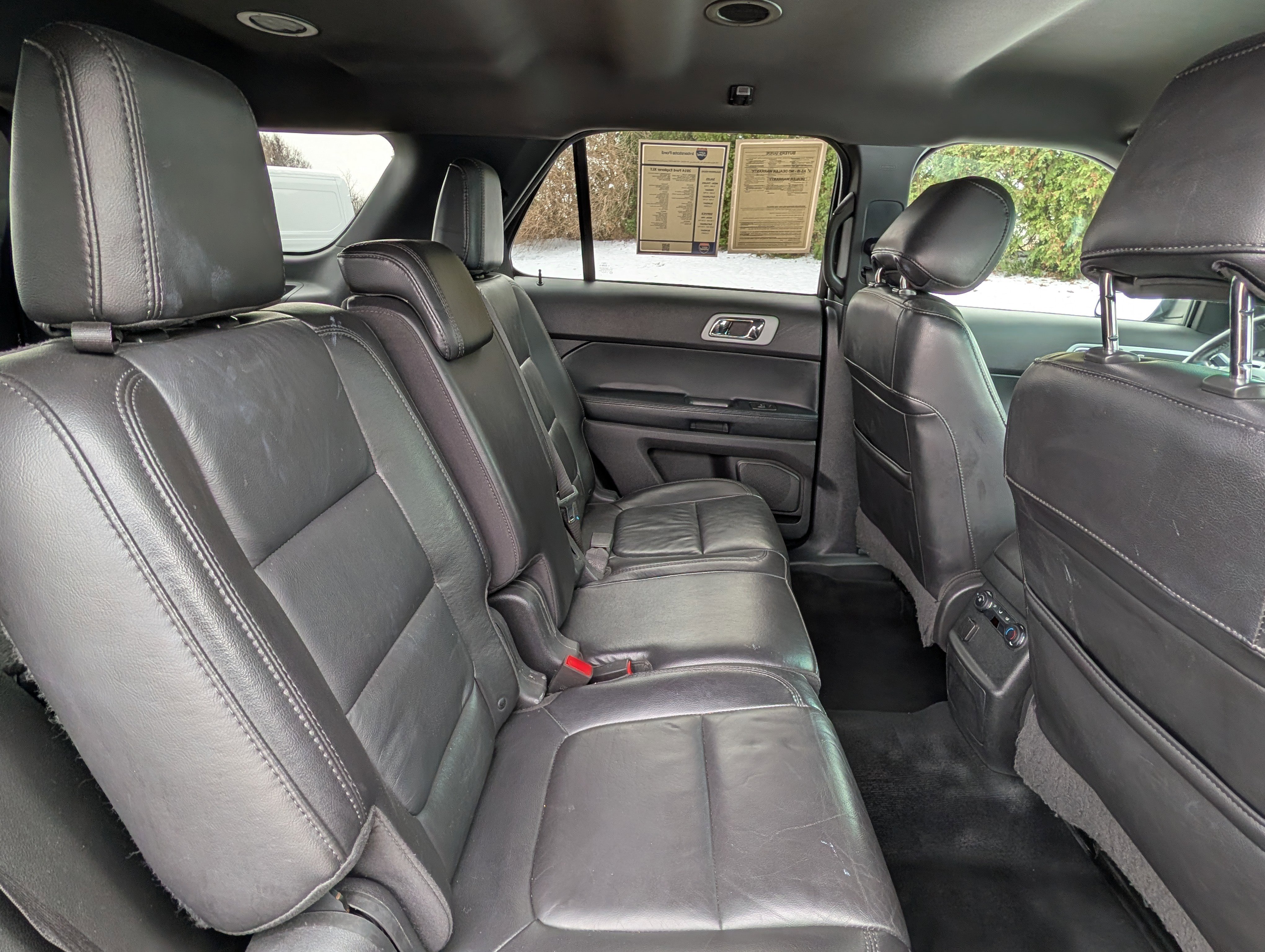 Used 2014 Ford Explorer XLT w/ Equipment Group 202A image 26