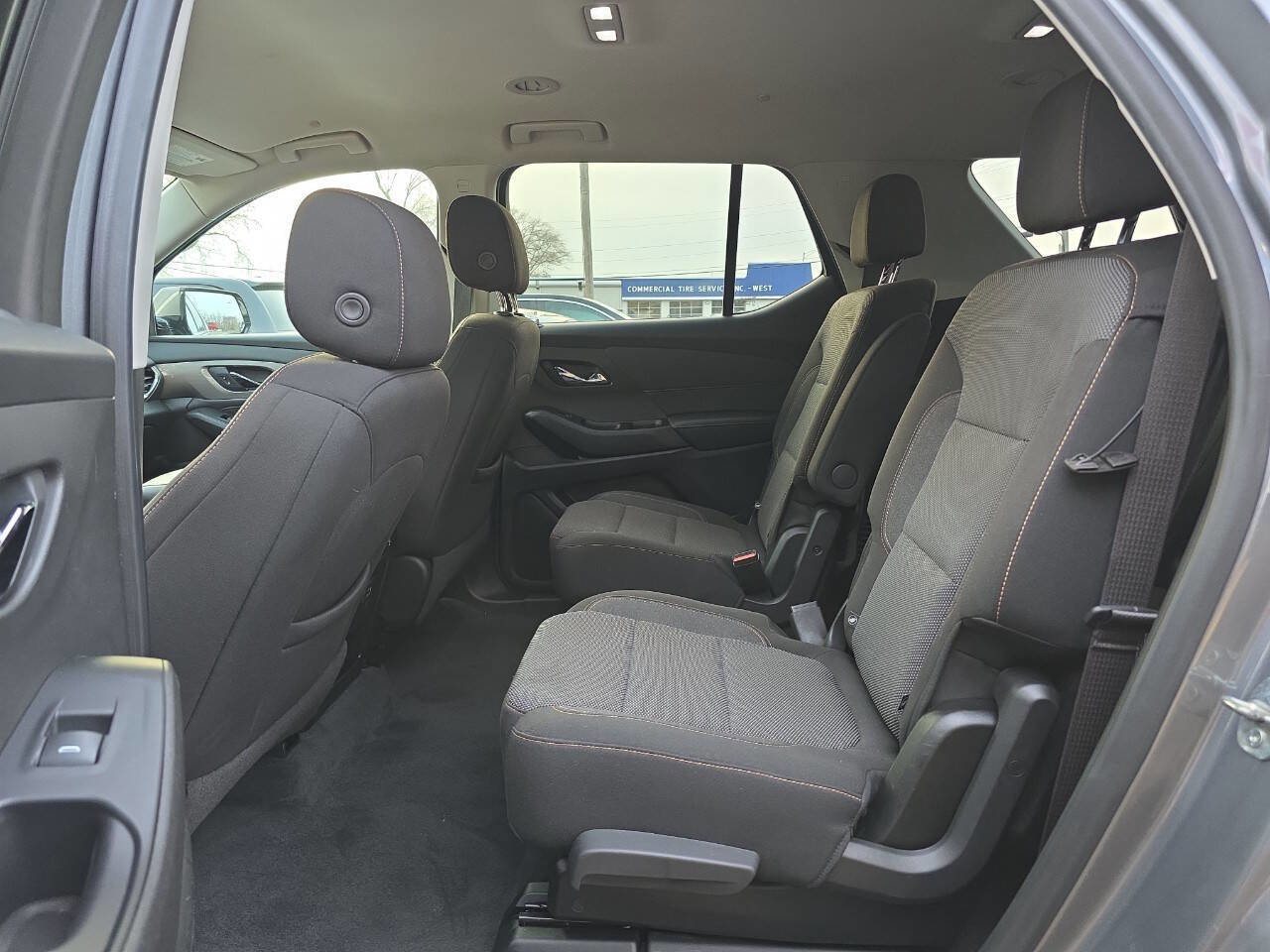 Used 2020 Chevrolet Traverse LT w/ Driver Confidence II Package image 11