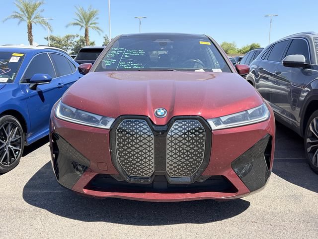 Used 2024 BMW iX xDrive50 w/ Premium Package AWD/4WD image 2