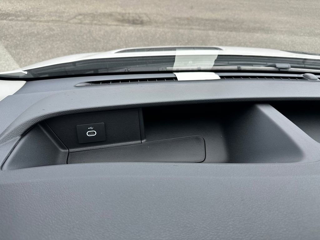 New 2026 Ford Transit 250 148 Medium Roof w/ Load Area Protection Package image 54