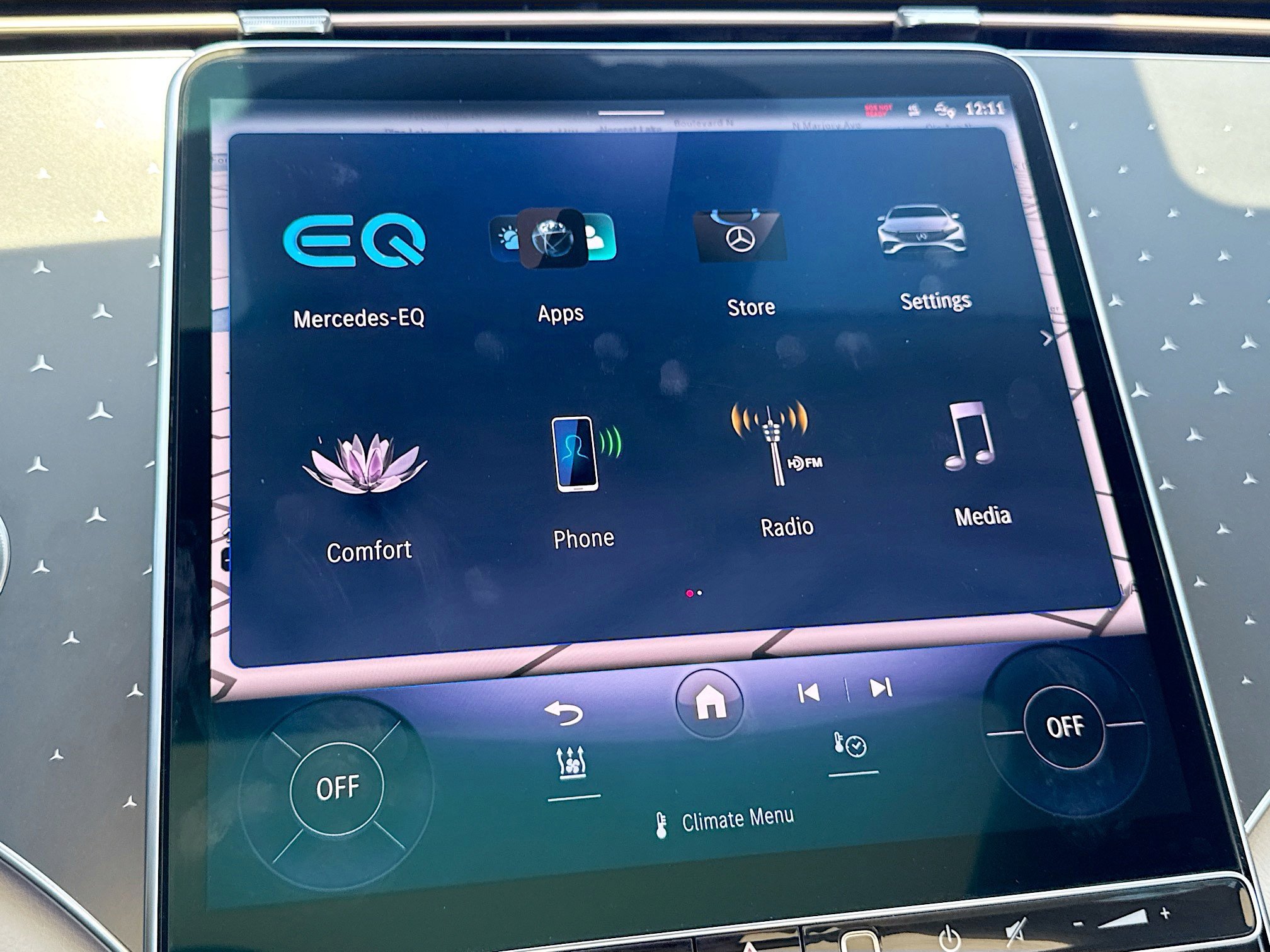 Used 2022 Mercedes-Benz EQS 450+ Sedan image 29