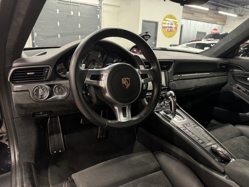 Used 2015 Porsche 911 GT3 RWD image 24