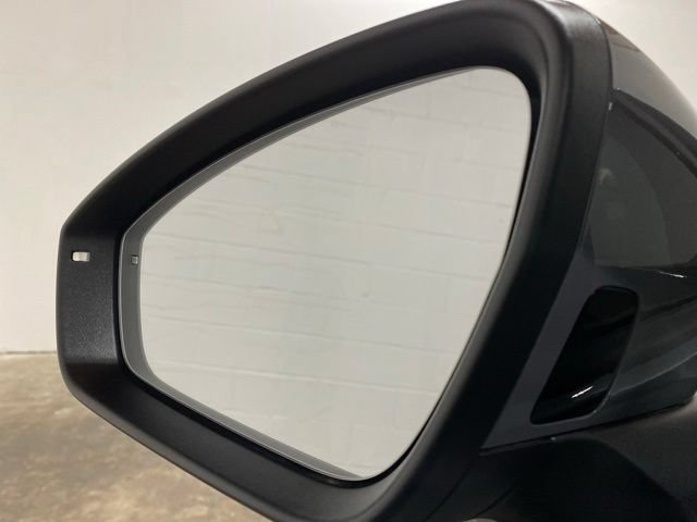 Used 2025 Volkswagen ID.4 Pro RWD image 85