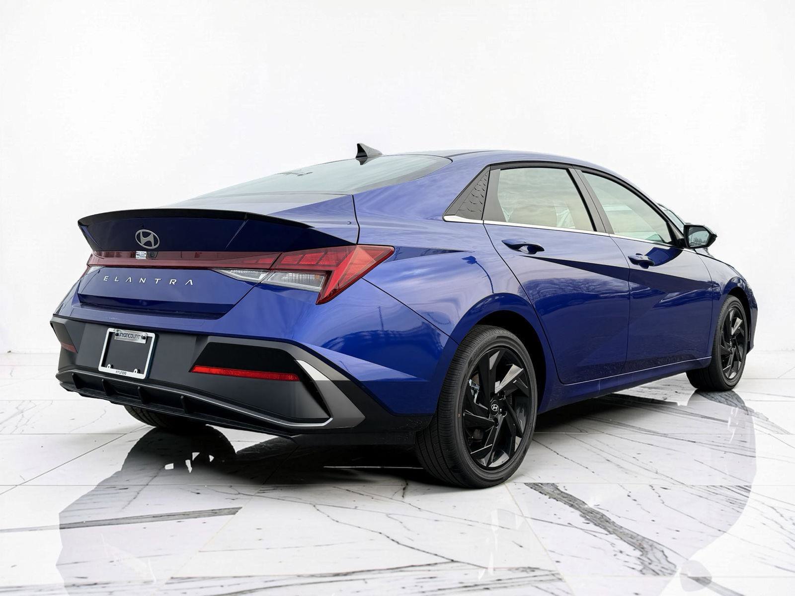 New 2026 Hyundai Elantra SEL Sport Premium w/ Cargo Package image 2