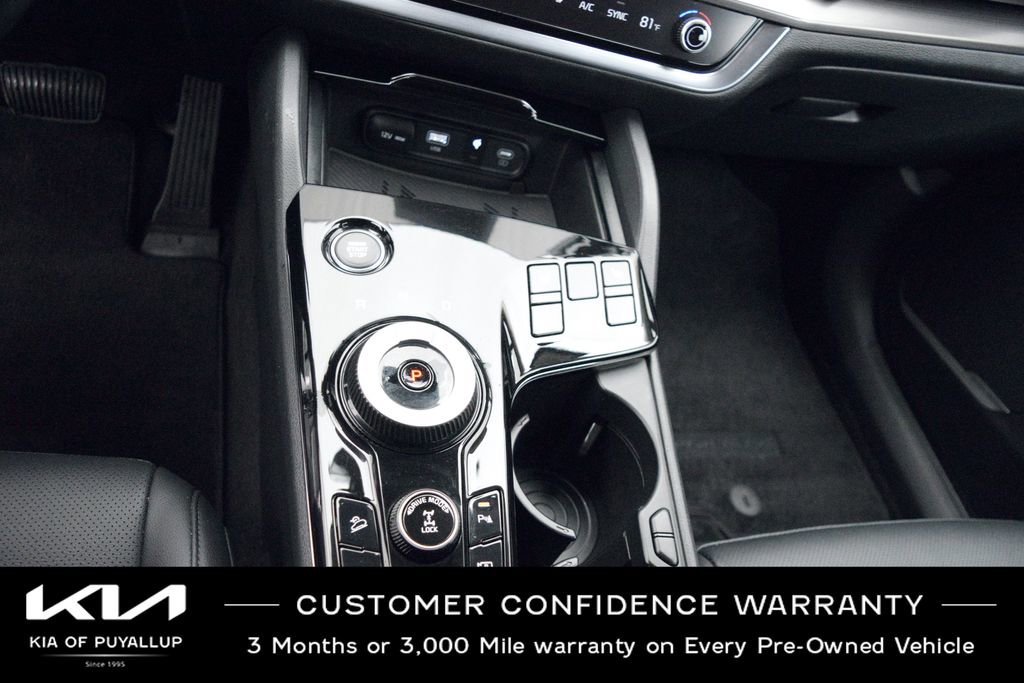 Certified 2025 Kia Sportage EX image 24