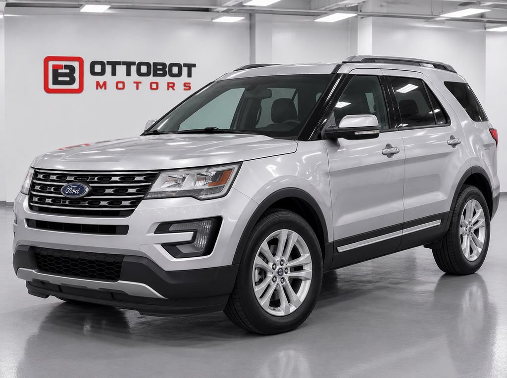 Used 2017 Ford Explorer XLT AWD/4WD image 2