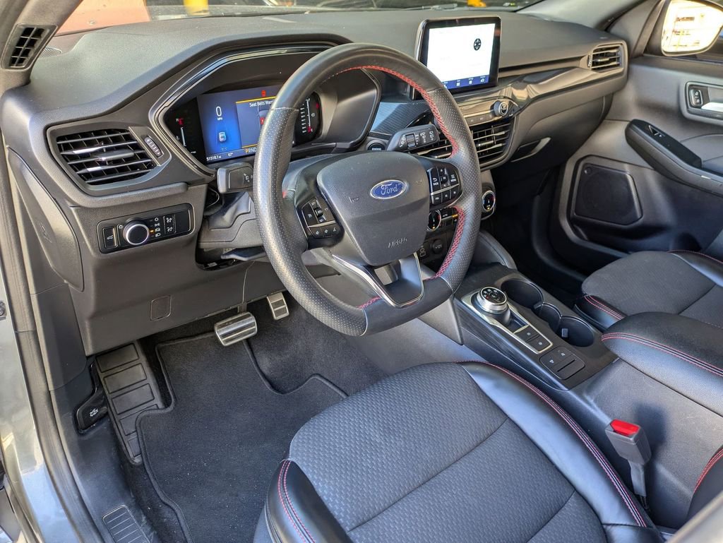 Used 2024 Ford Escape ST-Line AWD/4WD image 14