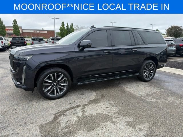 Used 2023 Cadillac Escalade ESV Sport AWD/4WD image 7