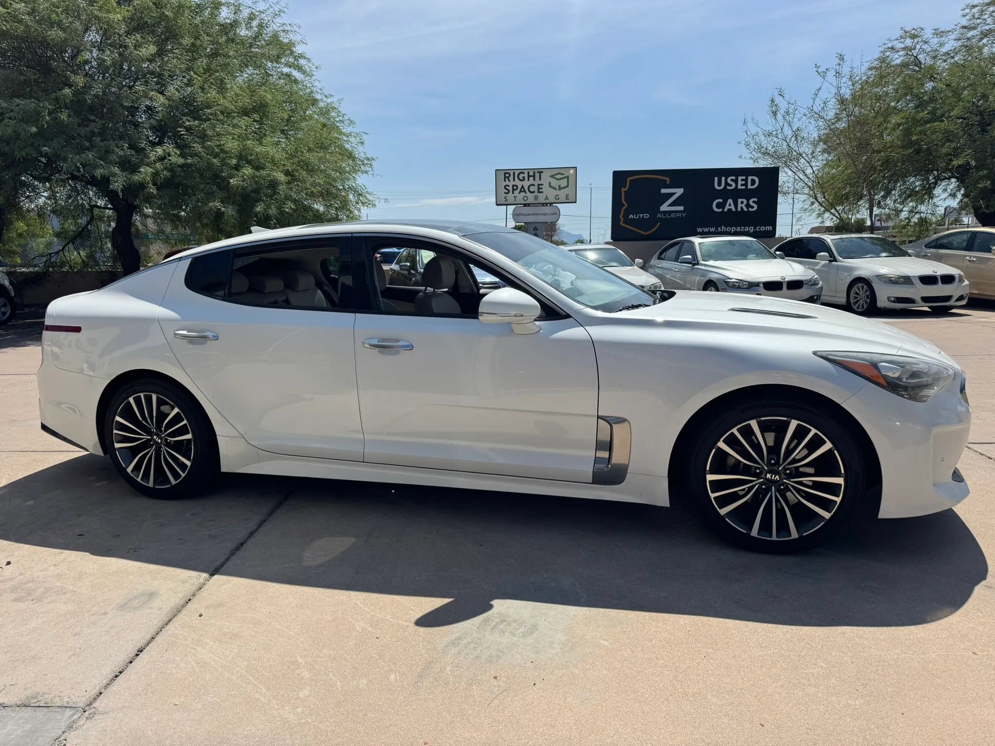 Used 2018 Kia Stinger Premium RWD image 5