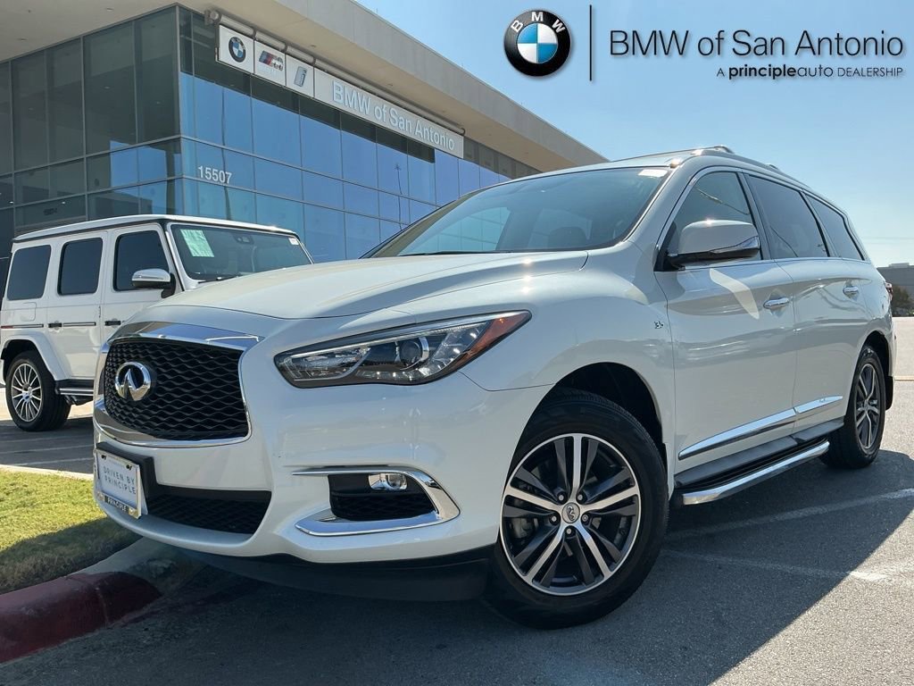 Used 2017 INFINITI QX60 FWD w/ Premium Package