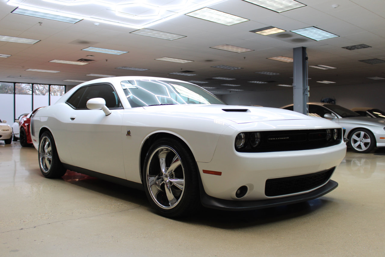 Used 2016 Dodge Challenger R/T Scat Pack w/ Leather Interior Group image 13