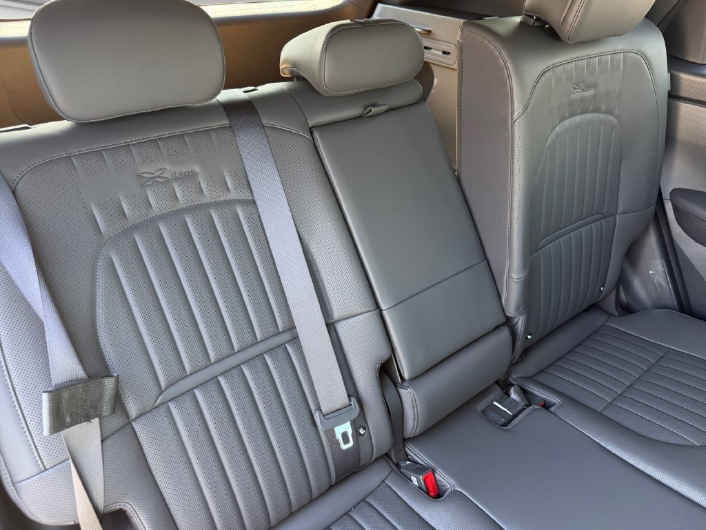New 2027 Kia Seltos X-Line S w/ X-Line S Premium Package AWD/4WD image 17