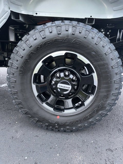 New 2025 Ford F350 XLT w/ Tremor Off-Road Package image 23