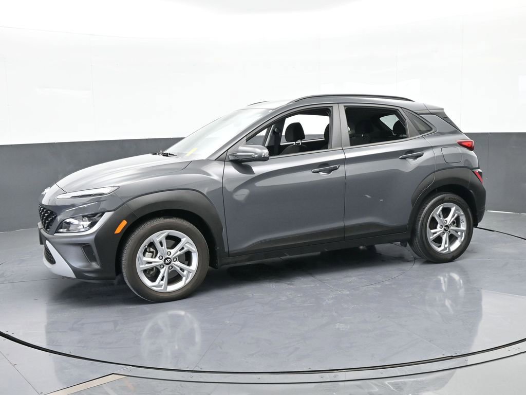 Used 2023 Hyundai Kona SEL image 2