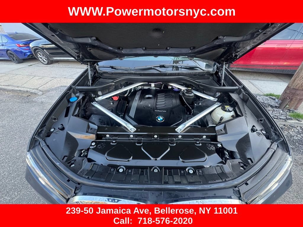 Used 2021 BMW X7 xDrive40i w/ Premium Package AWD/4WD image 16